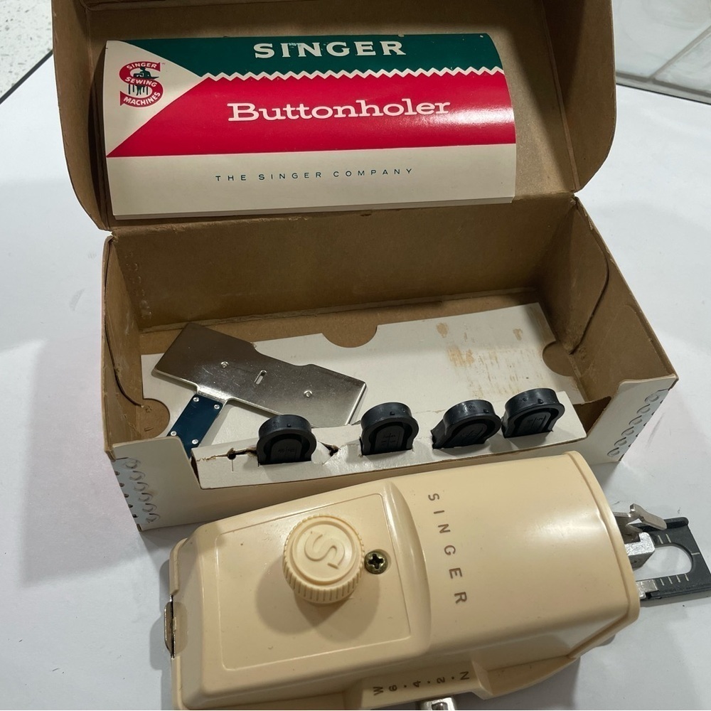 Singer Buttonholer In VINTAGE 1960? Original Box Makes Perfect Buttonholes